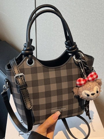 Women Urban Minimalist Plaid PU Shoulder Bag Chic Lightweight Zippered Bucket Bag Adjustable Strap Versatile Crossbody Handbag