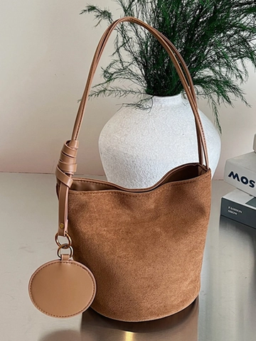 Damen Wildleder Beuteltasche Urban Minimalistisch Umhängetasche Mit Rundem Anhänger Knotengurt Magnetschnalle Retro Tasche