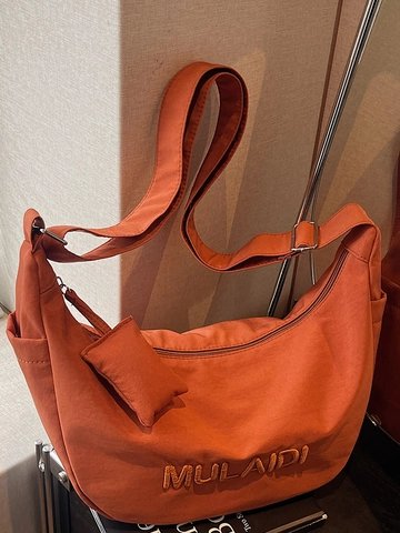 Borsa a Tracolla in Tela da Donna Grande Capacità Borsa Hobo Casual Con Piccolo Borsellino Ricamo a Lettere Stile Urbano