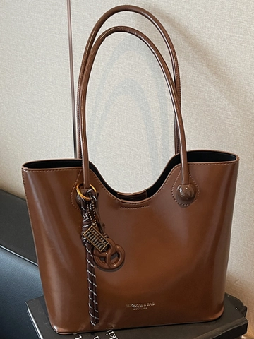 Bolso Tote de Cuero PU para Mujer de Gran Capacidad Bolso de Hombro Simple para Viajero Bolso de Mano Elegante para el Trabajo