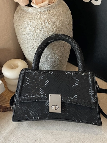 Chique PU Leren Schoudertas Met Slangenprint Dames Handtas Met Gebogen Bodem Crossbody Tas Met Zilveren Metalen Slot Voor Dagelijkse Mode