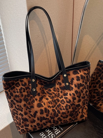 Sac Fourre-tout en Flanelle Imprimé Léopard Vintage Pour Femmes Grande Capacité Sac à Épaule Avec Rivets Dorés Style Urbain