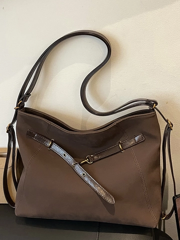 Grote Capaciteit Dames Suède Tote Bag Vintage Splicing Schoudertas Mode Woon-werkverkeer Zachte Suède Textuur Dagelijkse Handtas