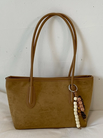 Women Suede Tote Bag Large Capacity Urban Minimalist Shoulder Bag With Beaded Pendant Korean Retro Contrast Color Commuting Bag