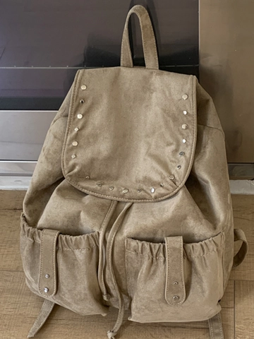 Sac à Dos Rétro en Suède pour Femmes Grande Capacité Décoration à Rivets Sac à Dos de Voyage Style Coréen Mode Cordon Sac d'École pour Femmes