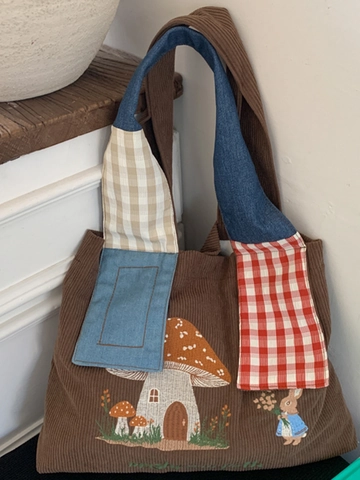 Borsa Tote da Donna in Corduroy e Denim Patchwork Ricamata Fungo Coniglio Stile Mori Grande Capacità Borsa a Spalla