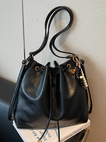 Borsa a Secchiello da Donna in Pelle PU Vintage Grande Capacità Coulisse Borsa a Spalla Con Ciondolo di Perline Urban Crossbody