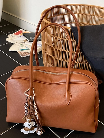 Borsa a Spalla in Pelle PU Vintage di Grande Capacità per Donna Borsa Tote con Grana di Litchi Ciondolo Cane Pendolarismo
