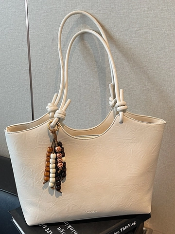 Bolso Tote de Cuero PU Vintage de Gran Capacidad para Mujer Bolso de Hombro Urbano Simple Con Amuleto de Cuentas de Madera