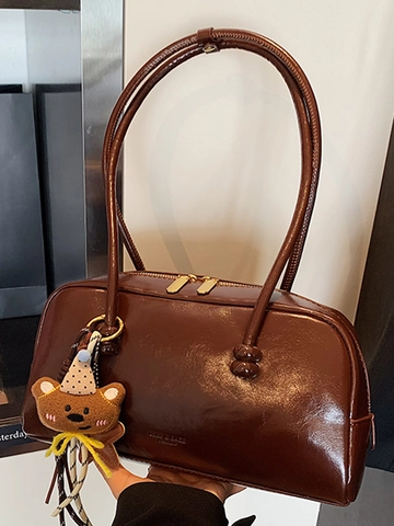 Sac Bowling en Cuir PU Rétro pour Femmes Minimaliste Urbain Couleur Unie Sac à Épaule sous le Bras Avec Pendentif Ours en Peluche