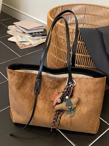 Borsa Tote Grande Capacità con Motivo a Rombi e Ciondolo a Orsetto Borsa a Spalla in Pelle PU Retro per Lavoro Scuola Donna