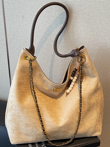 Women Retro Suede Texture PU Leather Tote Bag Large Capacity Minimalist Shoulder Bag With Wood Bead Charm Daily Commuter Handbag