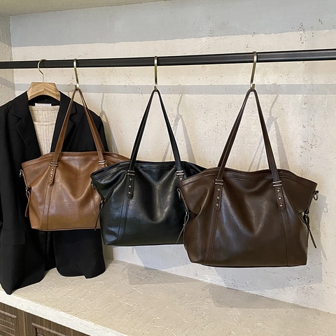 Grote Capaciteit Dames PU Leer Tote Tas Minimalistisch Woon-werkverkeer Schoudertas Met Metalen Ster Klinknagels Mode