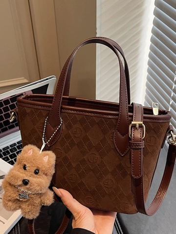 Bolso de Hombro de Cuero PU Vintage Monograma Celosía de Diamantes para Mujer Bolso de Bandolera de Moda con Colgante de Oso