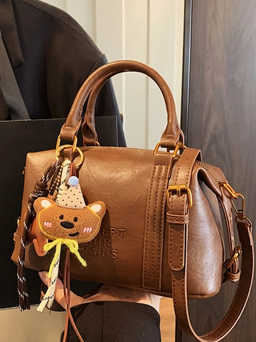 Bolso Boston de Cuero PU Vintage para Mujer 2025 Moda de Otoño Bolso de Mano de Color Sólido Bandolera Con Amuleto de Oso