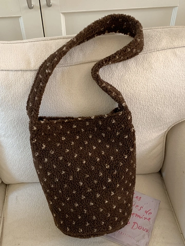 Women Plush Polka Dot Large Tote Bag Sherpa Fleece Shoulder Bag Minimalist Winter Fuzzy Handbag For Daily Travel Casual Outdoor Wear