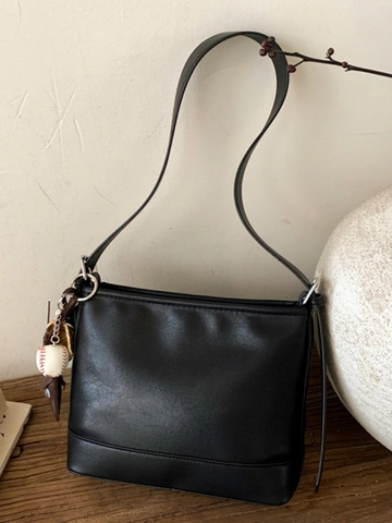 Women Vintage PU Leather Bucket Bag Minimalist Korean Style Shoulder Bag With Creative Dachshund Baseball Pendant Messenger Bag