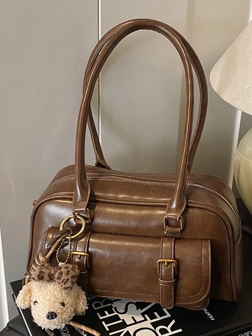 Borsa Bowling da Donna in Pelle PU Minimalista Urbana Grande Capacità Borsa a Tracolla Retro Boston Con Ciondolo in Peluche