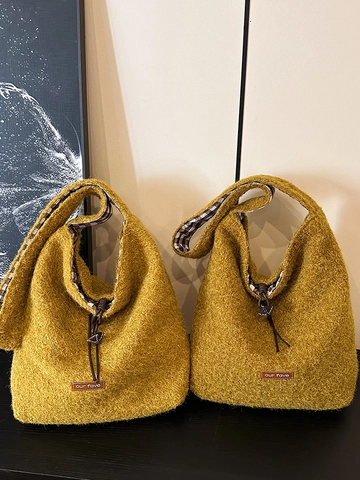 Borsa a Spalla Vintage in Lana Peluche Grande Capacità Borsa a Tracolla da Donna Stile Coreano Morbida Autunno Inverno Tote