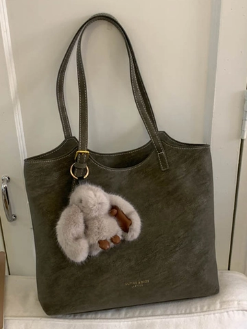 Retro Large Capacity PU Leather Tote Bag For Women Minimalist Contrast Stitching Commuter Shoulder Bag With Plush Rabbit Pendant