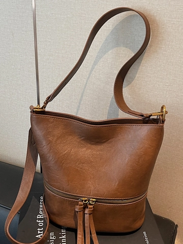 Damen Retro PU Leder Beuteltasche Mode Quasten Spleißen Schultertasche Große Kapazität Umhängetasche Für Pendeln Alltag