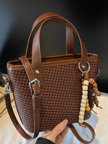 Sac Seau en Cuir PU Tissé pour Femmes Sac à Bandoulière Minimaliste Avec Charme à Perles Sac Fourre-tout Décontracté Vintage