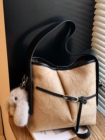 Große Damen Falten PU Leder Beuteltasche Minimalistische Spleißen Schulter Handtasche Mit Kaninchen Anhänger Umhängetasche
