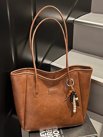 Große Kapazität PU Leder Tote Bag Vintage Minimalistische Umhängetasche Für Damen Schule Pendler Tasche Mit Perlenanhänger Mode Handtasche