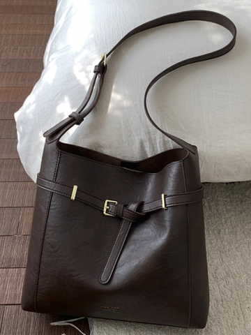 Women Large Capacity PU Leather Shoulder Bag Urban Minimalist Tote Bag With Stitching Detail For Daily Work Commute
