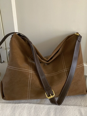 Sac Cabas Grande Capacité pour Femmes Cuir PU Minimaliste Rétro Sac à Épaule Avec Surpiqûres Contrastées Sac Hobo de Navette Style Coréen