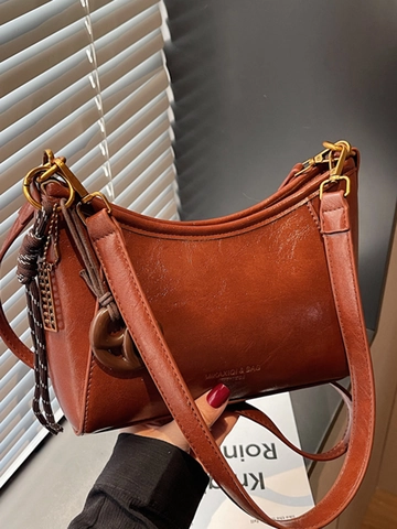Bolso de Axila de Cuero PU Vintage para Mujer Gran Capacidad Minimalista Color Sólido Bolso de Hombro Elegante Con Colgante