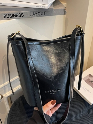 Women PU Leather Bucket Bag Minimalist Large Capacity Shoulder Bag Retro Urban Fashion Solid Color Handbag Daily Commuting Tote Bag
