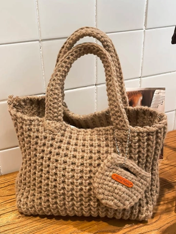 Borsa a Spalla Intrecciata a Mano all'Uncinetto da Donna Borsa Tote in Tessuto di Lana in Maglia Con Piccolo Ciondolo Rotondo