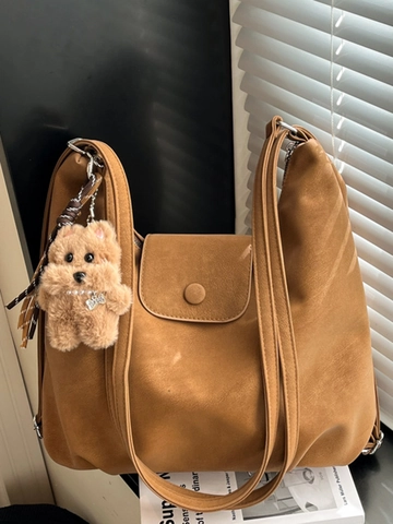 Sac à Bandoulière Rétro en Cuir PU Grande Capacité Pour Femmes Trajet Hivernal Sac Hobo Fourre-Tout Avec Décoration Chien en Peluche