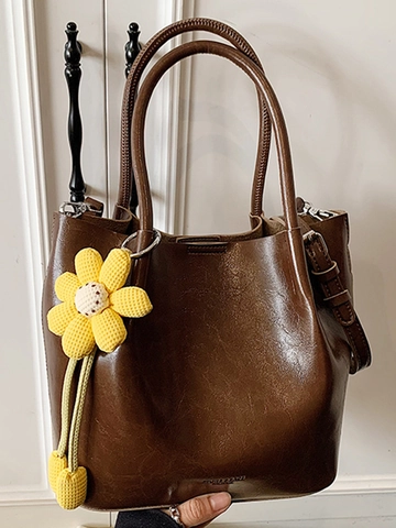 Minimalist PU Leather Bucket Bag For Women With Sunflower Pendant Glossy Solid Color Shoulder Bag Urban Commuter Handbag