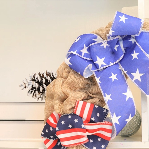 Ghirlanda Patriottica in Iuta per il Giorno dell'Indipendenza con Fiocchi Bandiera Americana Decorazione da Parete per Casa