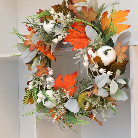 Ghirlanda di Zucca e Foglie di Acero per il Festival del Raccolto Decorazione Autunnale Appesa alla Porta per il Ringraziamento