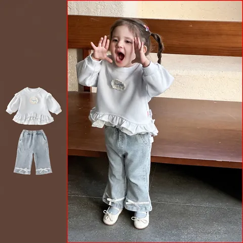 Set di Abbigliamento per Bambine Primavera Felpa con Volant a Maniche Lunghe e Pantaloni a Zampa di Denim con Fiocco