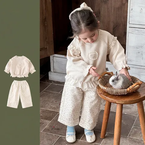 Completo di Abbigliamento Floreale Dolce per Neonata Top a Manica Lunga in Maglia a Nido d'Ape Con Bordo in Pizzo e Pantaloni