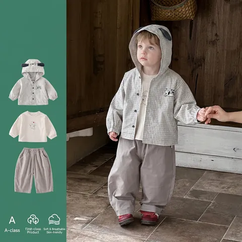 Set Abbigliamento 3 Pezzi da Bambino in Cotone Con Giacca a Scacchi Con Cappuccio T-Shirt Con Cane e Pantaloni