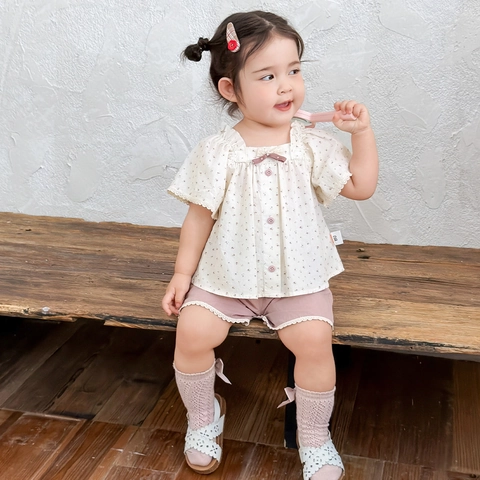 Ensemble d'Été pour Petites Filles 100% Coton Style Coréen Haut à Manches Courtes Fleuri et Short Rose à Dentelle Vêtements Décontractés