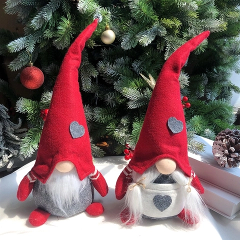 Handmade Faceless Christmas Gnome Plush Red Heart Valentine's Day Nordic Scandinavian Tomte Gnome Decoration Festive Home Ornament