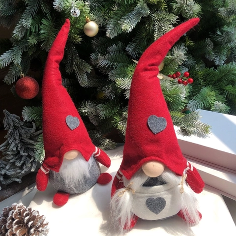 Handmade Faceless Christmas Gnome Plush Red Heart Valentine's Day Nordic Scandinavian Tomte Gnome Decoration Festive Home Ornament