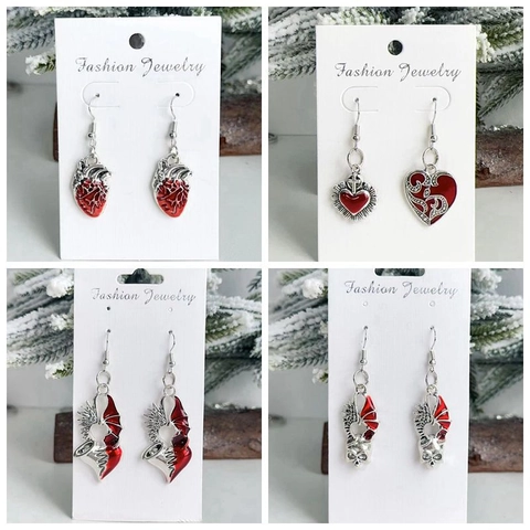 Orecchini Gotici di Halloween in Lega con Pendente a Cuore Teschio Ala Croce Argento Vintage Smalto Rosso Gioielli Accessorio per Costume Regalo Donna