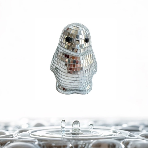Ornamento Disco Pinguino a Sfera Specchiata Statua Animale Argento Riflettente per Festa di Natale Casa Desktop Regalo Creativo