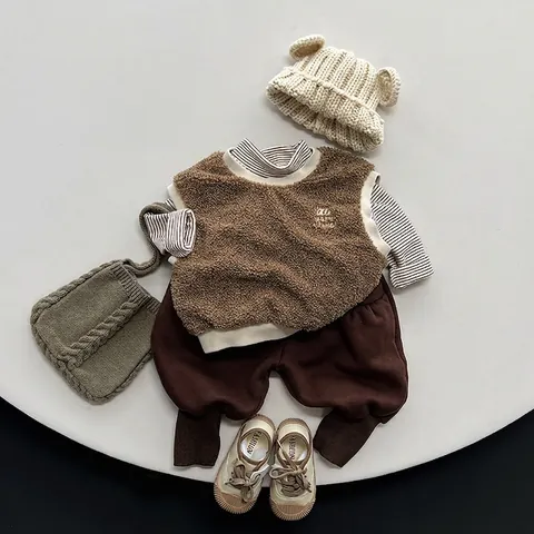 Gilet in Pile per Bambini Soffice e Caldo Unisex con Lettere Ricamate Sherpa Capispalla Invernali per Neonati Ragazzi Ragazze