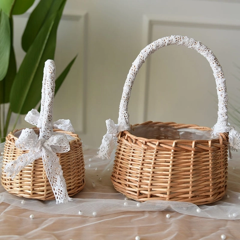 Handmade Woven Rattan Flower Basket With Lace Bow Portable Decorative Storage Basket For Wedding Party Flower Girl Gift