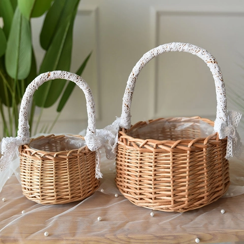 Cesto di Fiori in Rattan Intrecciato a Mano Con Manico in Nastro di Pizzo per Matrimonio Festa Casa Decorazione Regalo