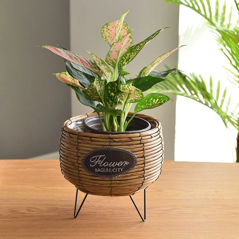 Fioriera in Rattan Intrecciato a Mano Con Supporto in Metallo Moderno Cesto per Piante Rotondo Decorativo per Casa Giardino Ufficio