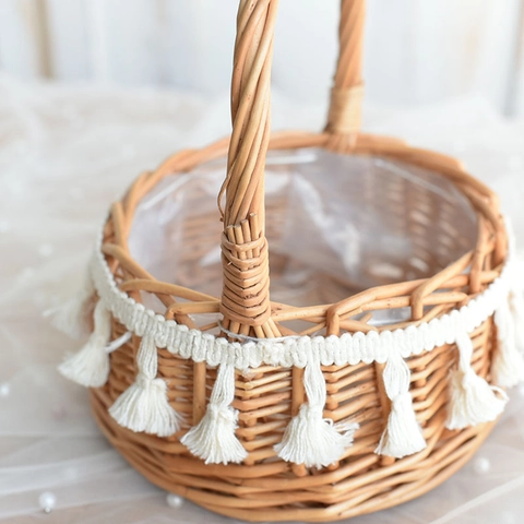Handmade Woven Rattan Flower Basket With White Tassels Bohemian Style Wedding Flower Girl Basket Home Decorative Storage Basket